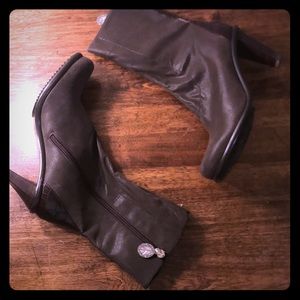 Donald J. Pliner Brown Boots